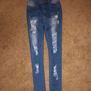 High waited ripped jeans